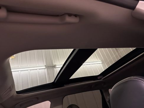 Used 2020 Nissan Murano SL w/ Moonroof Package image 16