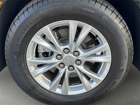 New 2025 Cadillac XT5 Luxury w/ LPO, Floor Liner Package image 9