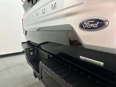 Used 2019 Ford F150 Platinum AWD/4WD image 11