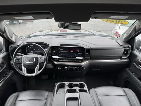 Used 2024 GMC Sierra 1500 SLT image 16