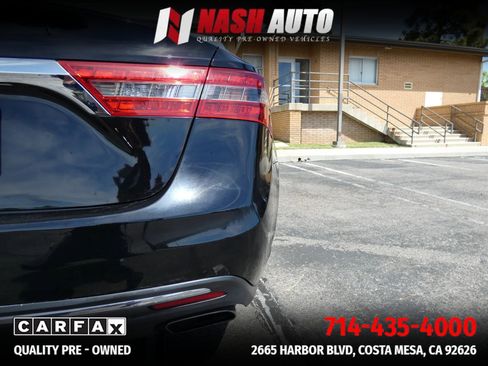 Used 2018 Toyota Avalon XLE FWD image 9