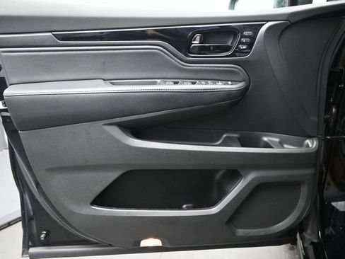 Used 2022 Honda Odyssey Touring image 12