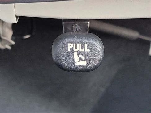 Used 2017 Kia Forte LX image 7