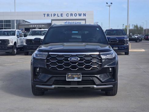 New 2026 Ford Explorer Platinum RWD image 6