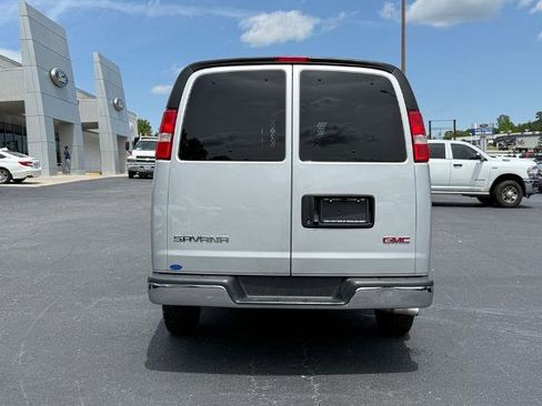Used 2023 GMC Savana 2500 w/ Driver Convenience Package RWD image 5