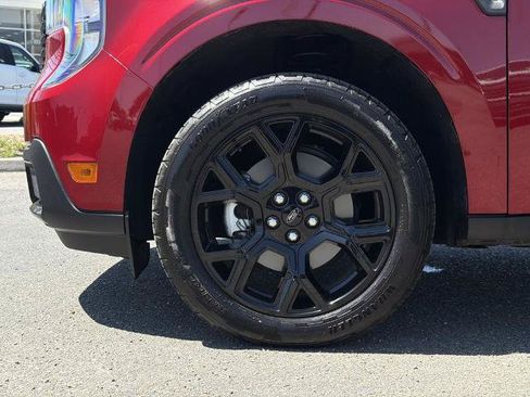 Certified 2025 Ford Maverick XLT w/ Black Appearance Package AWD/4WD image 27