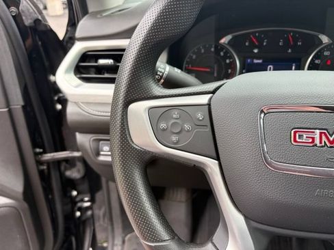 Used 2022 GMC Acadia SLE w/ LPO, Floor Liner Package FWD image 34