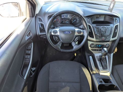 Used 2012 Ford Focus SEL image 26