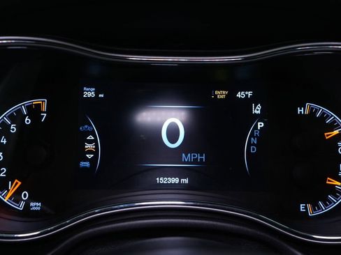 Used 2018 Jeep Grand Cherokee Trailhawk w/ Trailhawk Luxury Group image 44