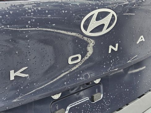 Used 2025 Hyundai Kona SEL FWD image 17