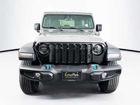 Used 2023 Jeep Wrangler Unlimited w/ Cold Weather Group image 2