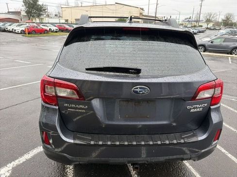 Used 2017 Subaru Outback 2.5i Premium image 8