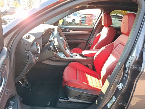 New 2025 Alfa Romeo Stelvio Sprint w/ Veloce Package image 10