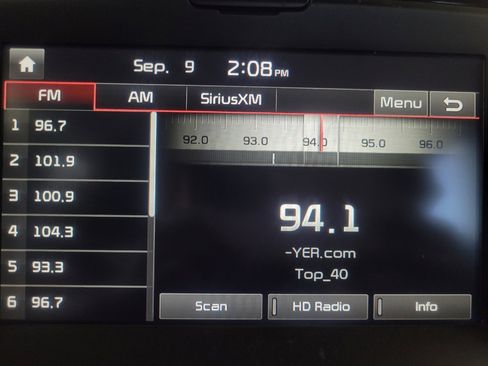 Used 2016 Kia Soul + w/ Audio Package image 25