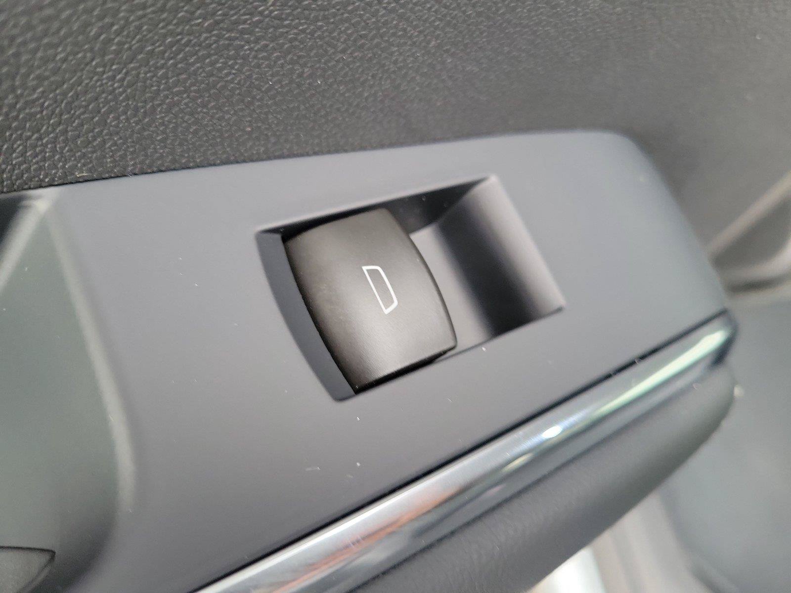 New 2027 GMC Acadia Elevation w/ Black Edition AWD/4WD image 15