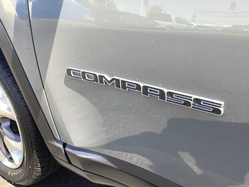 Used 2021 Jeep Compass Limited AWD/4WD image 7