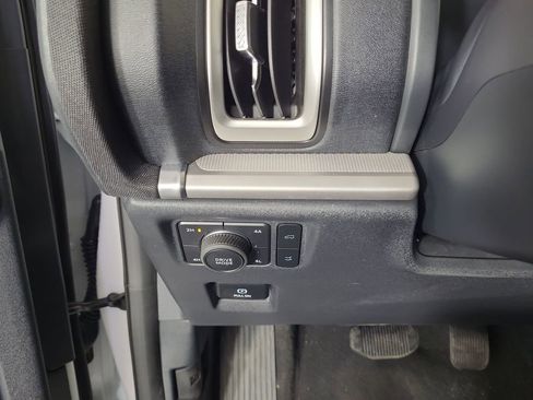 Used 2025 Ford Expedition Active image 14