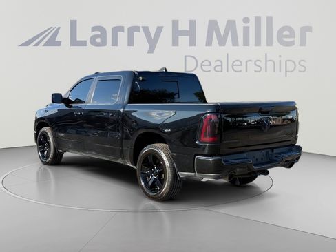 Used 2023 RAM 1500 Big Horn AWD/4WD image 3
