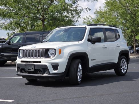 Used 2022 Jeep Renegade Sport w/ Sport Appearance Group FWD image 18