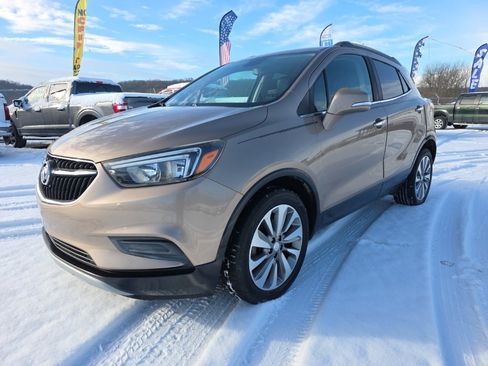 Used 2019 Buick Encore Preferred image 3