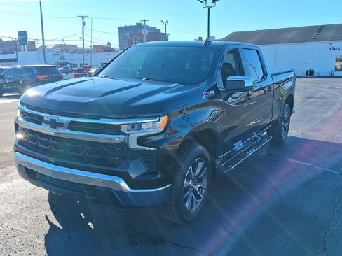 Used 2022 Chevrolet Silverado 1500 LT image 7