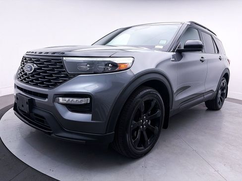 Used 2023 Ford Explorer ST-Line w/ Class IV Trailer Tow Package image 13