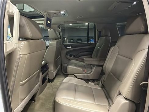 Certified 2018 Chevrolet Suburban Premier image 15