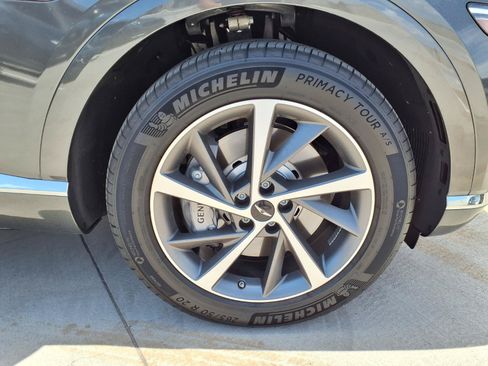Certified 2026 Genesis GV80 2.5T Select AWD/4WD image 9