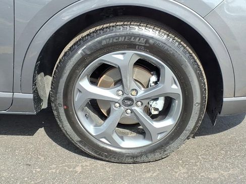 Used 2024 Ford Escape ST-Line w/ Tech Pack #1 image 9