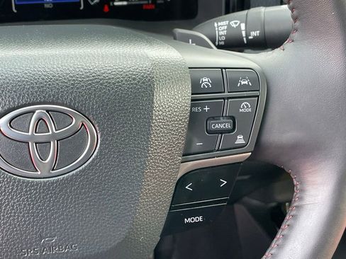 Used 2025 Toyota Camry XSE AWD/4WD image 19