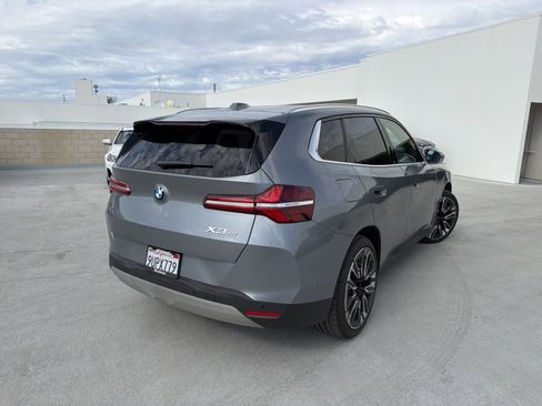 Used 2025 BMW X3 xDrive30i w/ Premium Package image 4