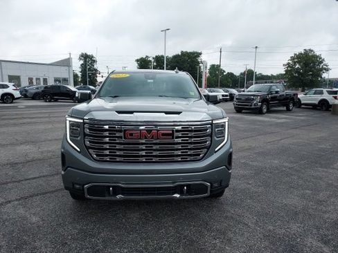 Used 2023 GMC Sierra 1500 Denali w/ Technology Package AWD/4WD image 6