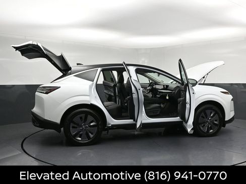 Certified 2025 Nissan Murano SL AWD/4WD image 36