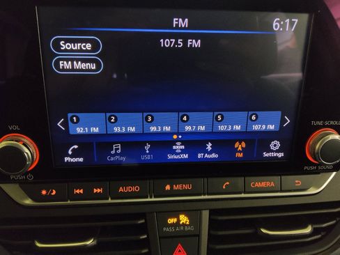 Used 2025 Nissan Altima 2.5 SV FWD image 25