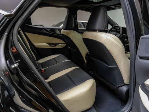Used 2024 Lexus NX 250 FWD image 39