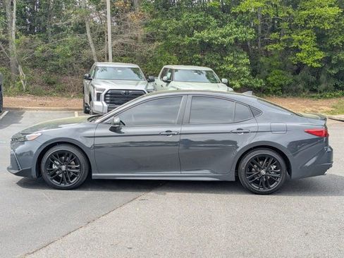 Used 2026 Toyota Camry SE w/ Convenience Package image 4