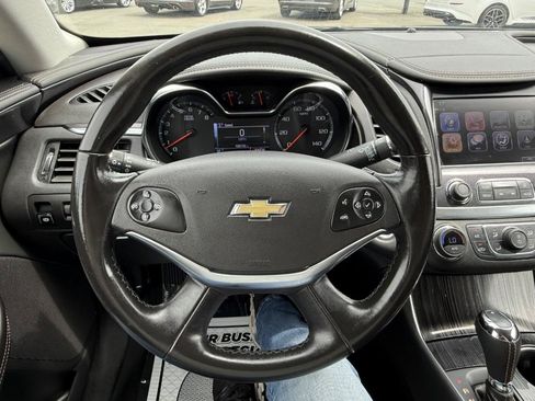 Used 2018 Chevrolet Impala LT FWD image 14