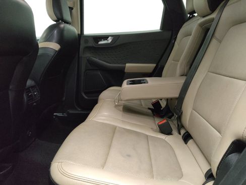 Used 2020 Ford Escape Titanium AWD/4WD image 18