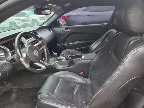 Used 2013 Ford Mustang Premium RWD image 10