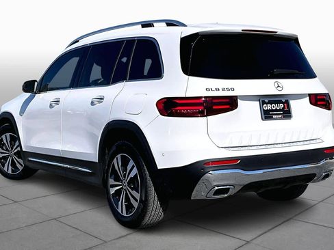 Used 2026 Mercedes-Benz GLB 250 image 4
