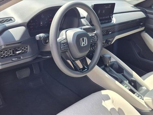Used 2024 Honda Accord EX image 9