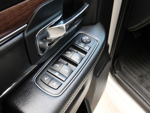 Used 2015 RAM 2500 Laramie w/ Convenience Group AWD/4WD image 20