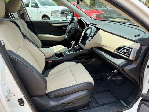 Used 2025 Subaru Outback Limited w/ Popular Package #2 AWD/4WD image 29