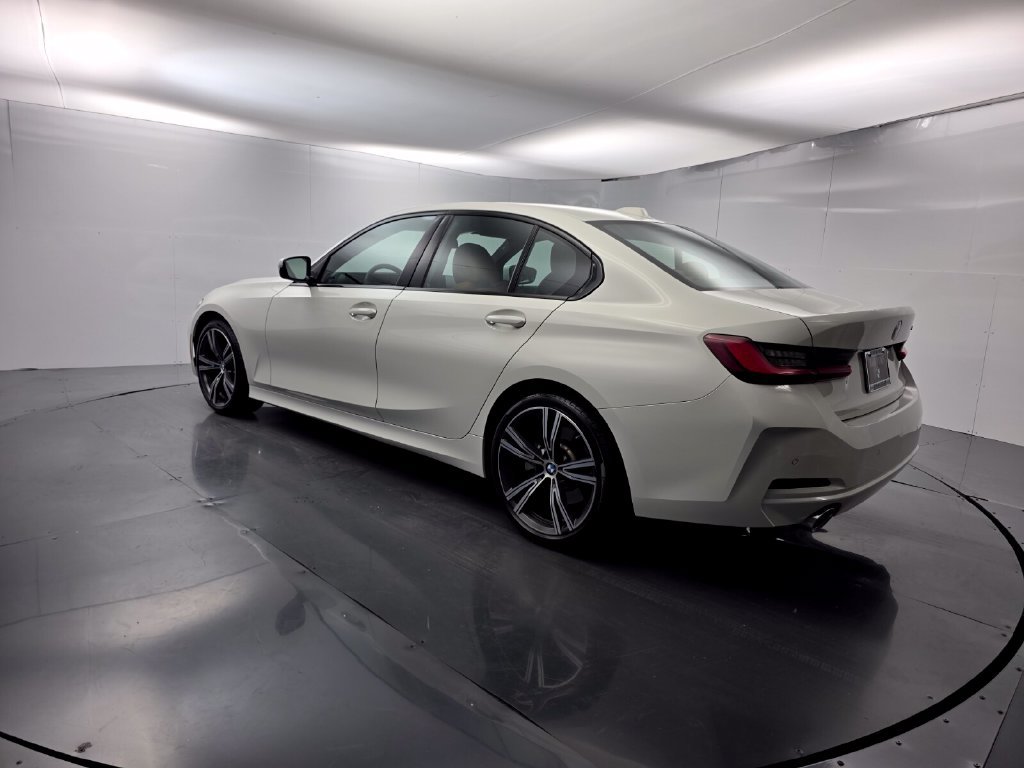 Certified 2023 BMW 330i Sedan w/ Driving Assistance Package RWD image 4