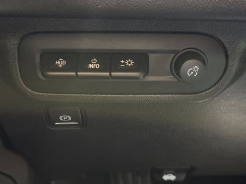 Used 2023 GMC Terrain AT4 w/ Infotainment Package II image 34