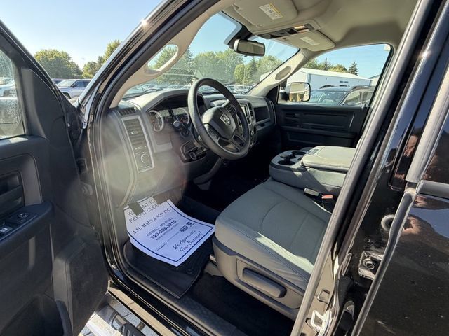 Used 2016 RAM 3500 Tradesman w/ Chrome Appearance Group AWD/4WD image 17