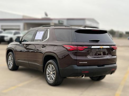 Used 2023 Chevrolet Traverse LT FWD image 7