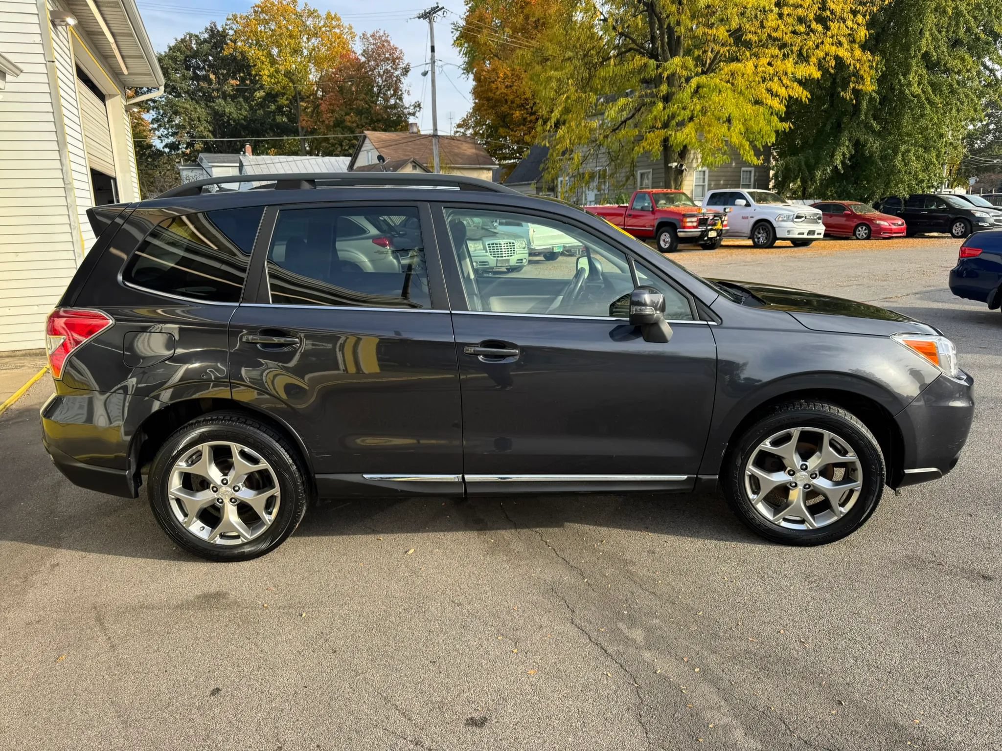 Used 2015 Subaru Forester 2.5i Touring w/ Eyesight & Navigation System AWD/4WD image 9