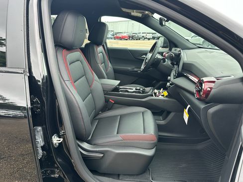Used 2026 Chevrolet Equinox RS w/ Safety and Technology Package FWD image 25