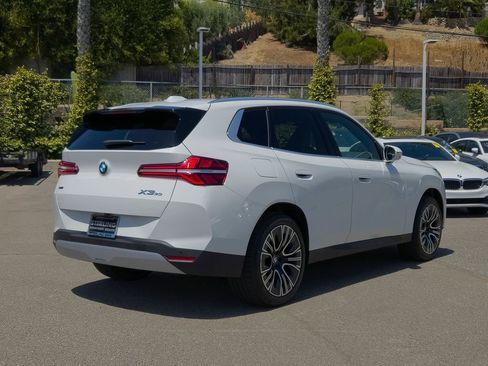 New 2026 BMW X3 xDrive30 w/ Premium Package AWD/4WD image 17